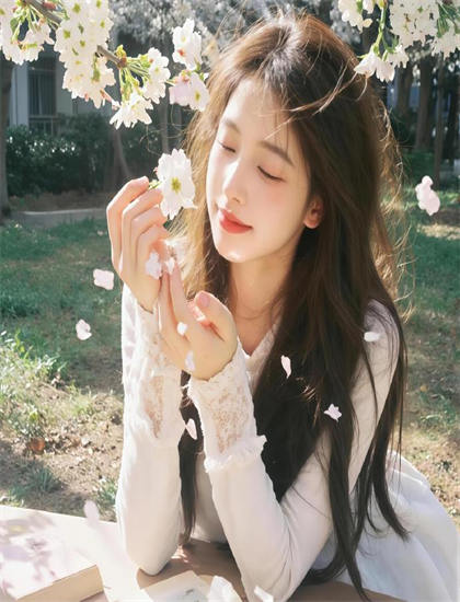 《芭比之美人鱼历险记系列英文版》适合什么人观看？目标观众群体分析